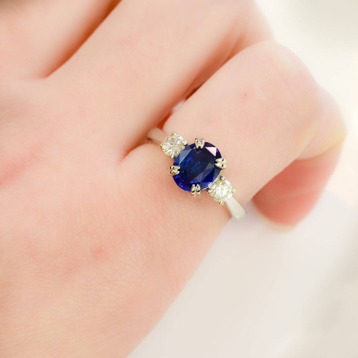 Cornflower Blue Sapphire and Diamond Three Stone Ring 18K Gold