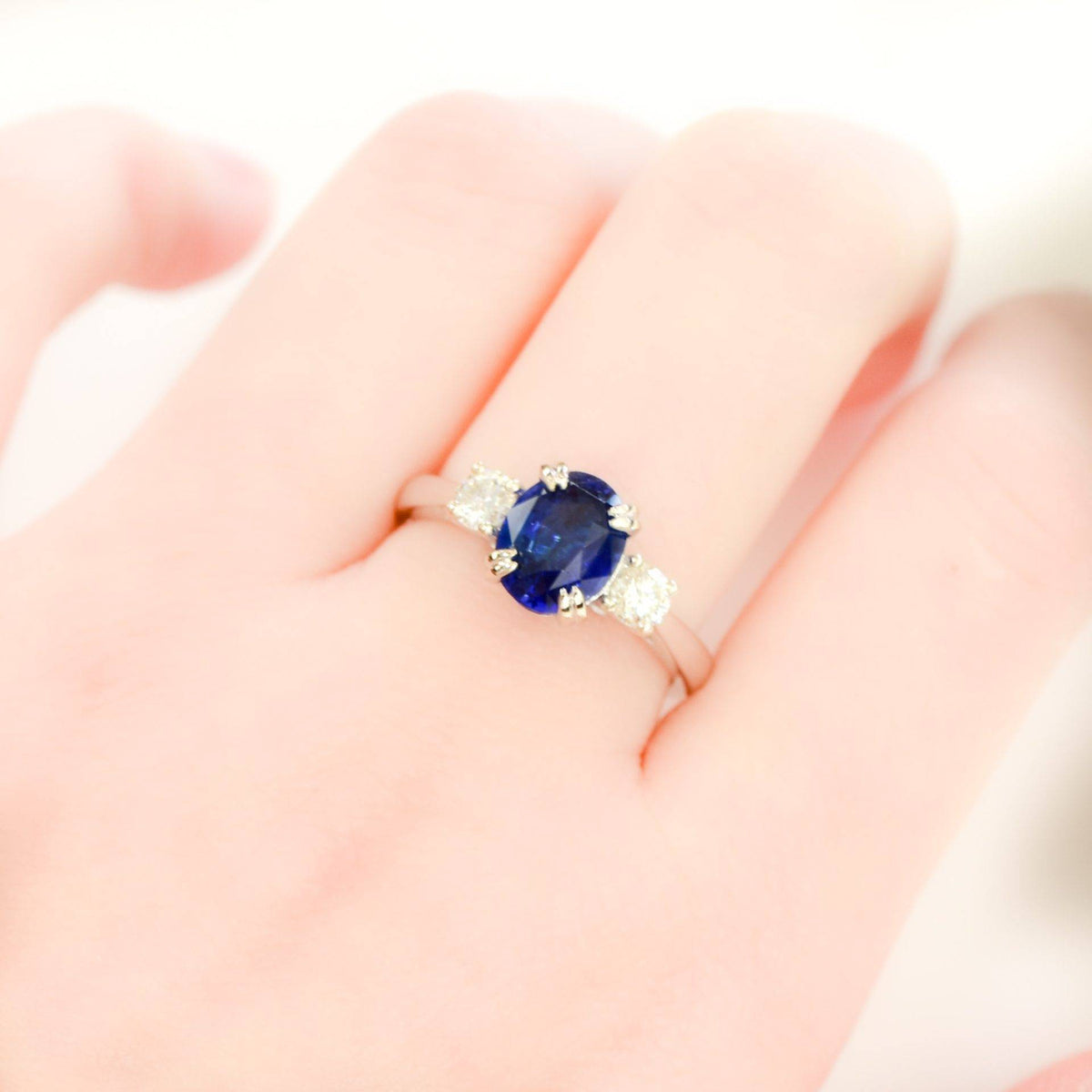 Cornflower Blue Sapphire and Diamond Three Stone Ring 18K Gold