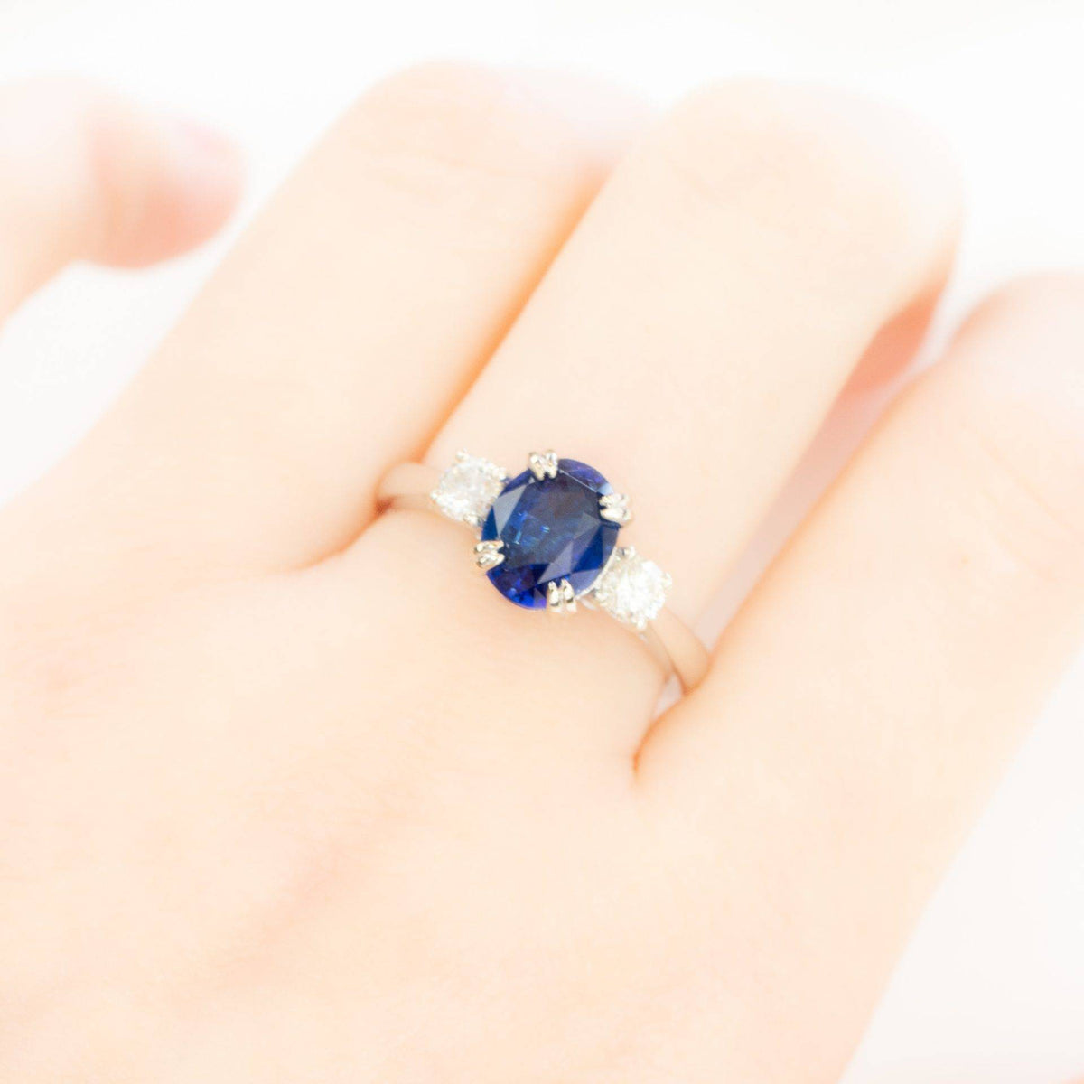 Cornflower Blue Sapphire and Diamond Three Stone Ring 18K Gold