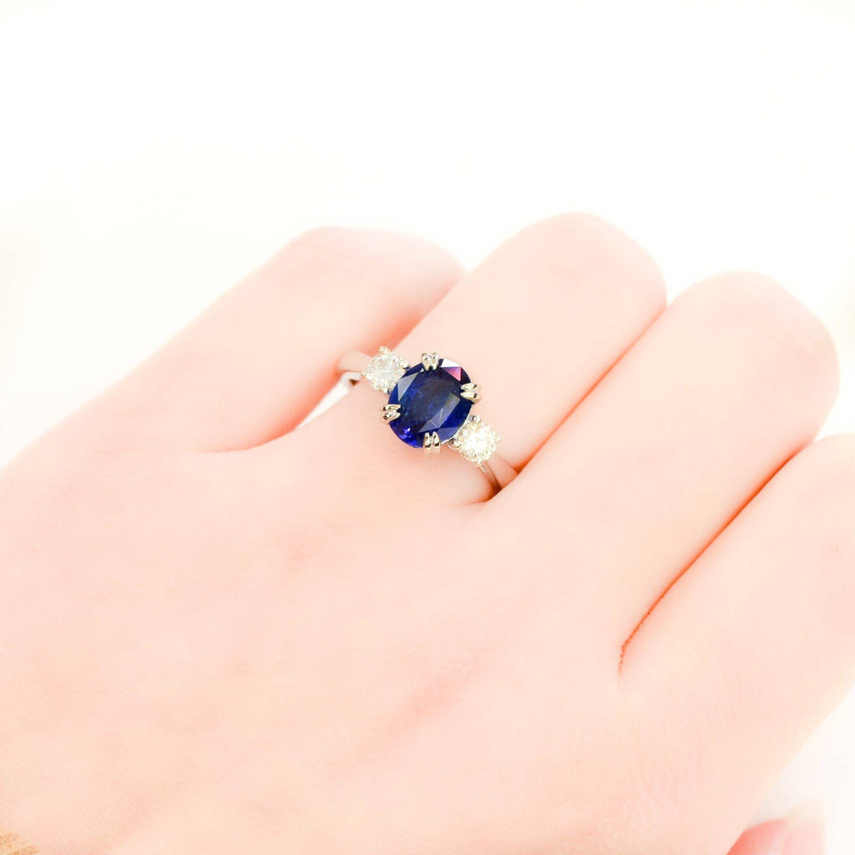Cornflower Blue Sapphire and Diamond Three Stone Ring 18K Gold