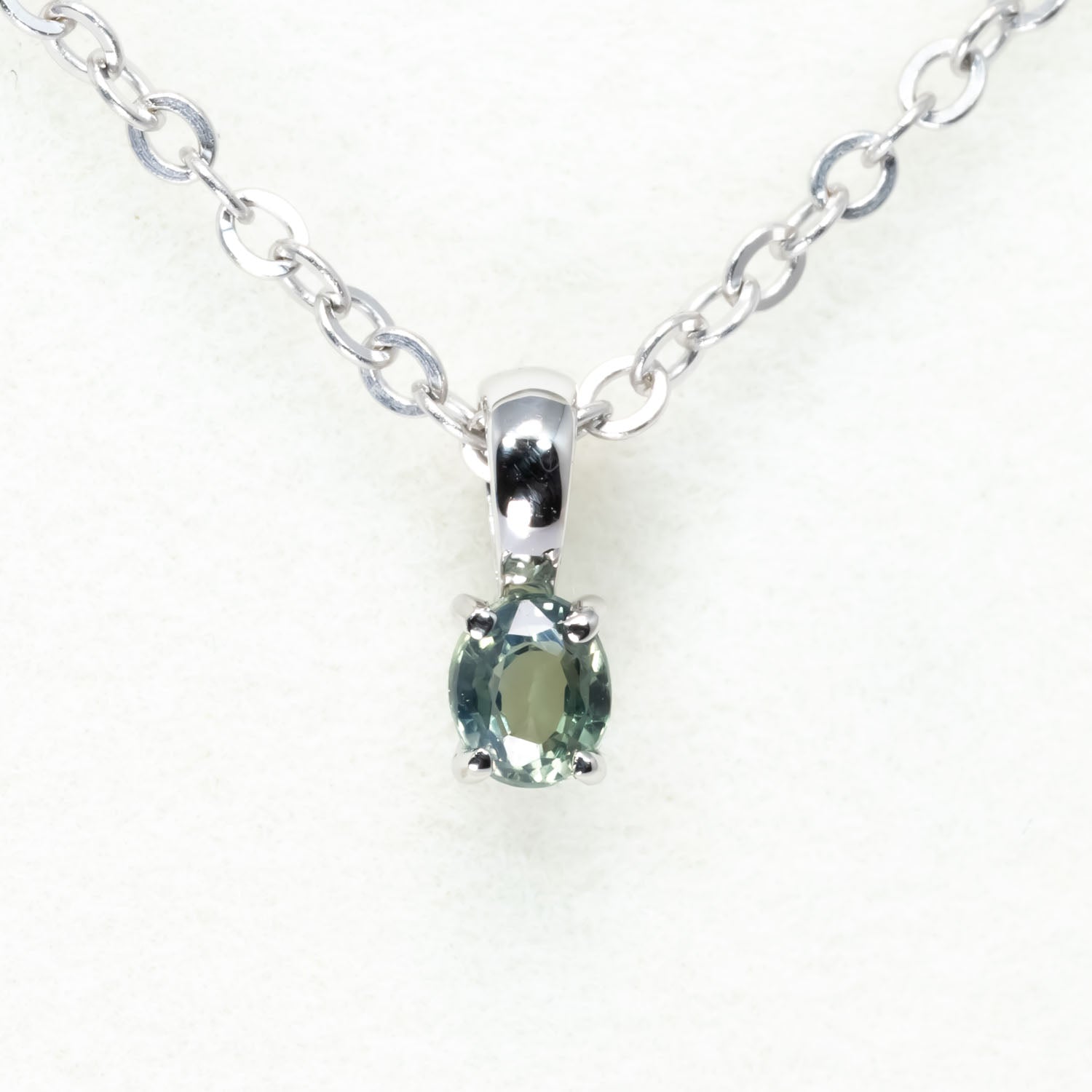 front view of Alexandrite Pendant in Platinum 950 - 0.18ct Apple Green Hue