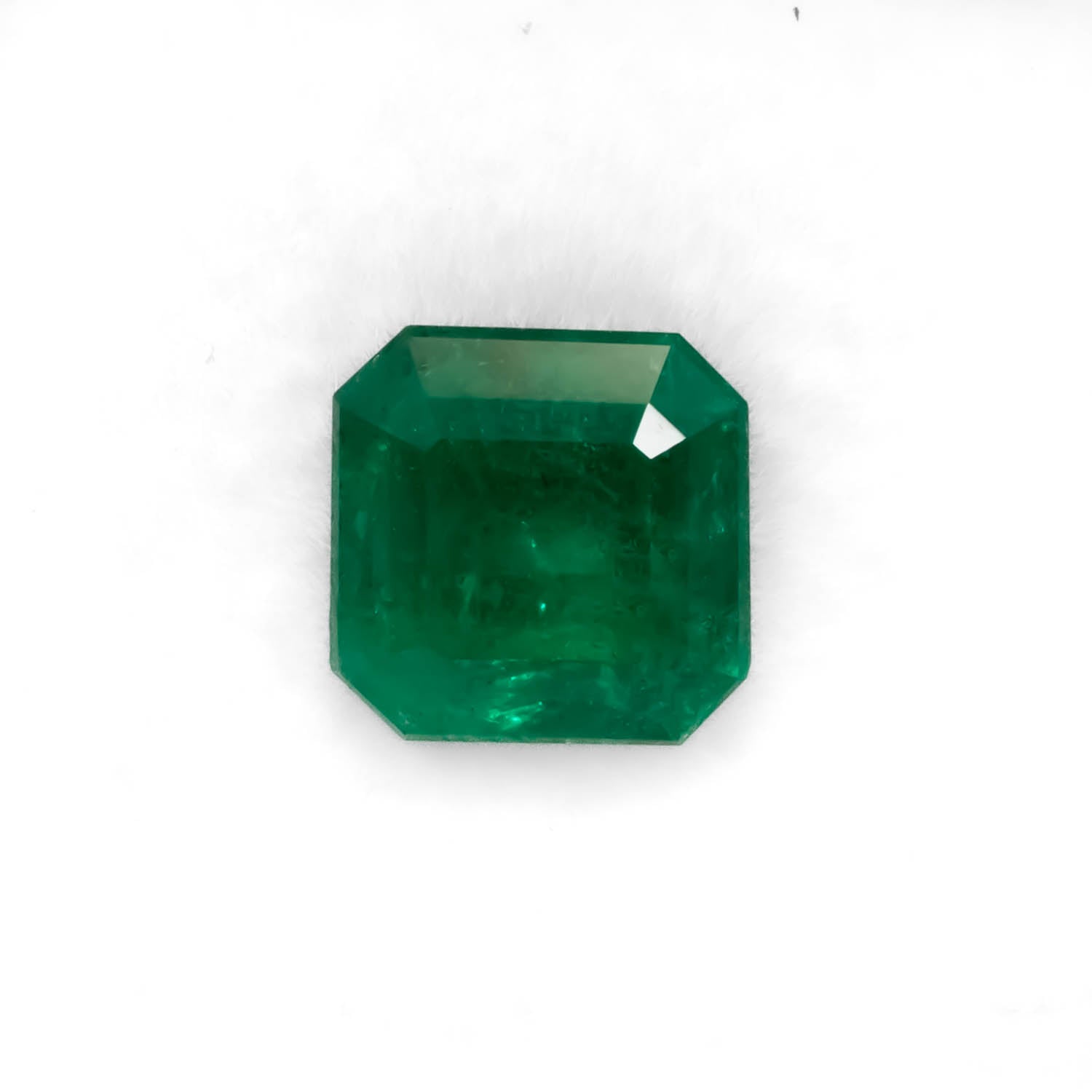 front view of 2.10CT Natural Colombian Emerald – Emerald Cut Rich Vivid Green Gemstone