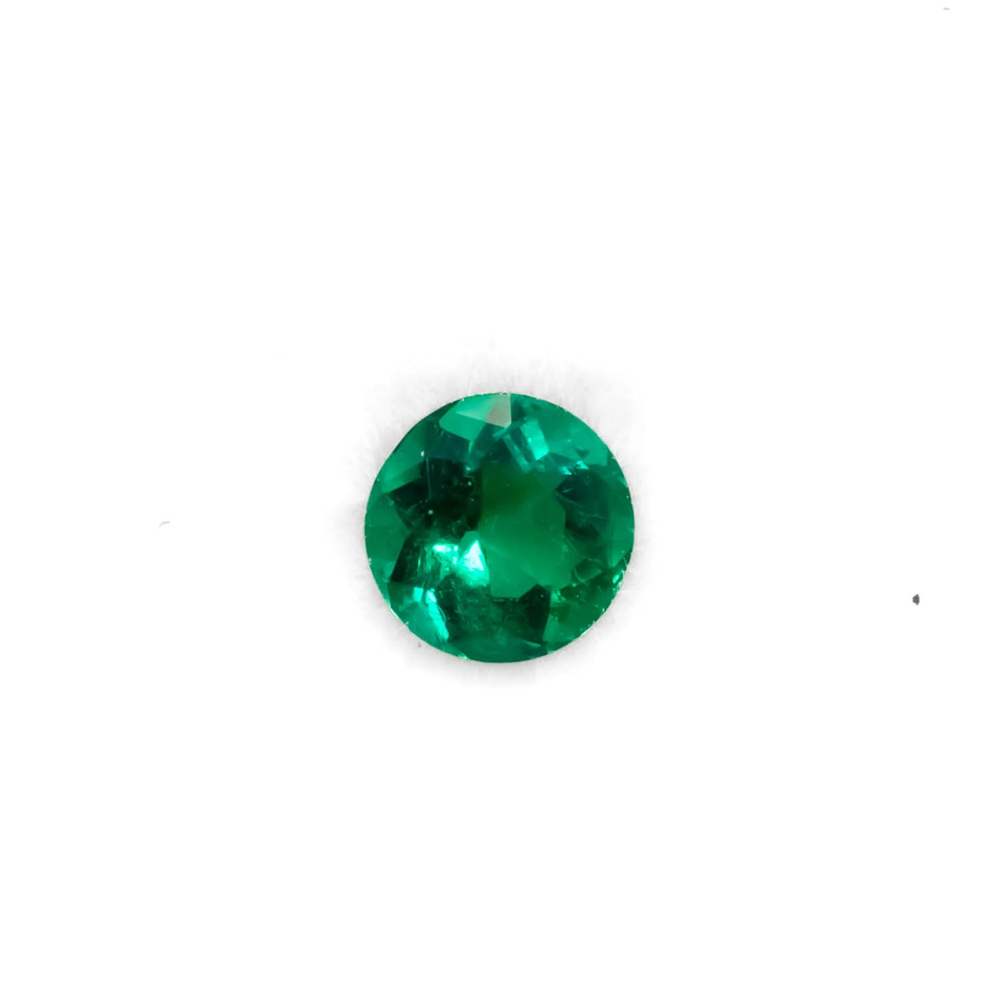 front view of 0.40CT Natural Colombian Emerald – Round Vivid Green Gemstone