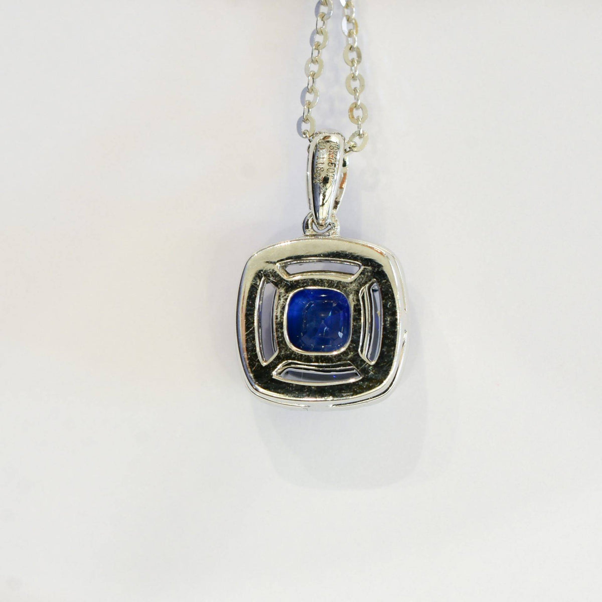 Vivid Blue Natural Sapphire Diamond Pendant 18k Gold