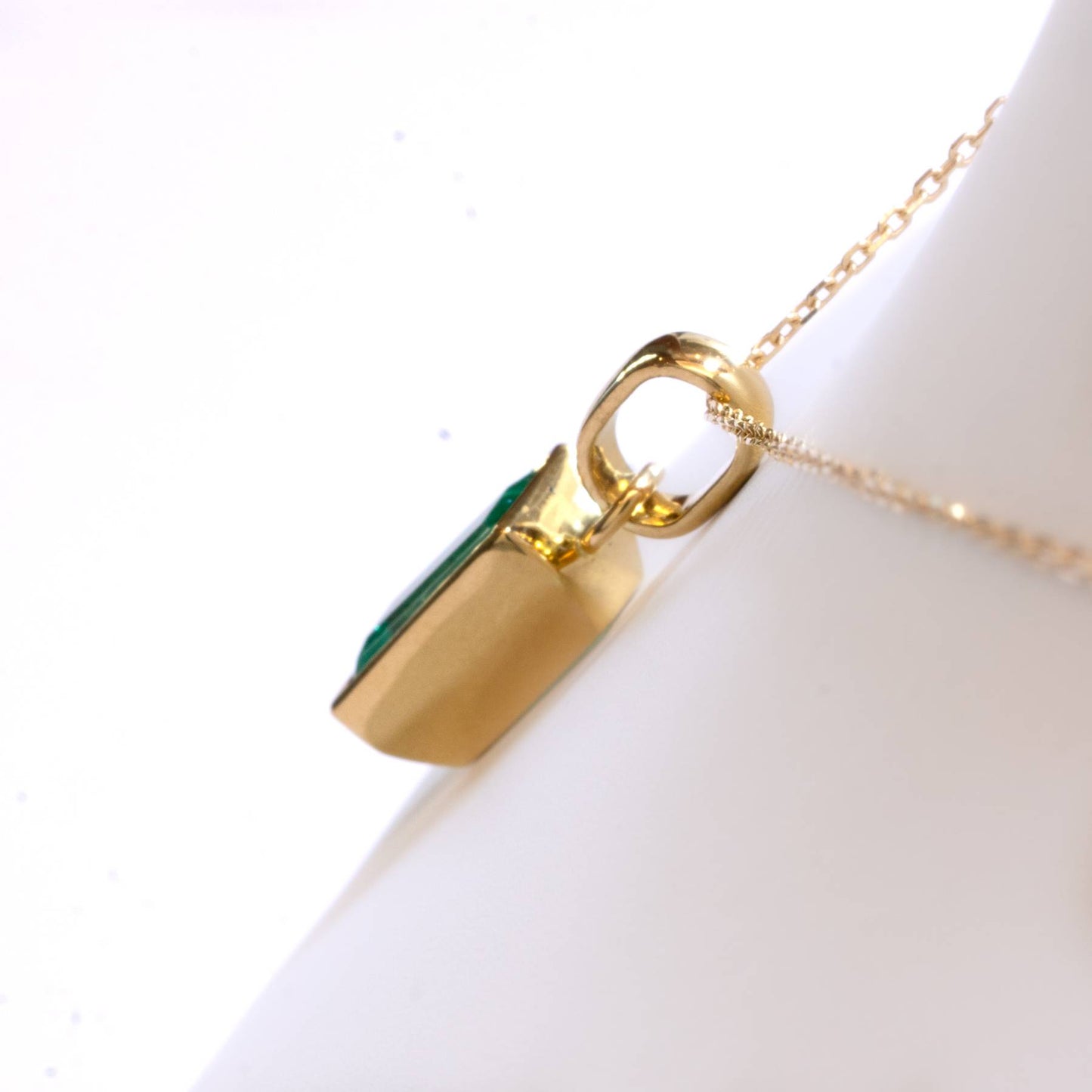 2.32ct Natural Colombian Emerald Pendant in 18K Yellow Gold