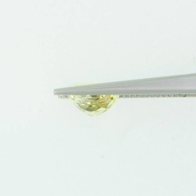 2.56 ct Natural Yellow Sapphire Radiant   Shape Unheated