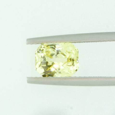 2.56 ct Natural Yellow Sapphire Radiant   Shape Unheated