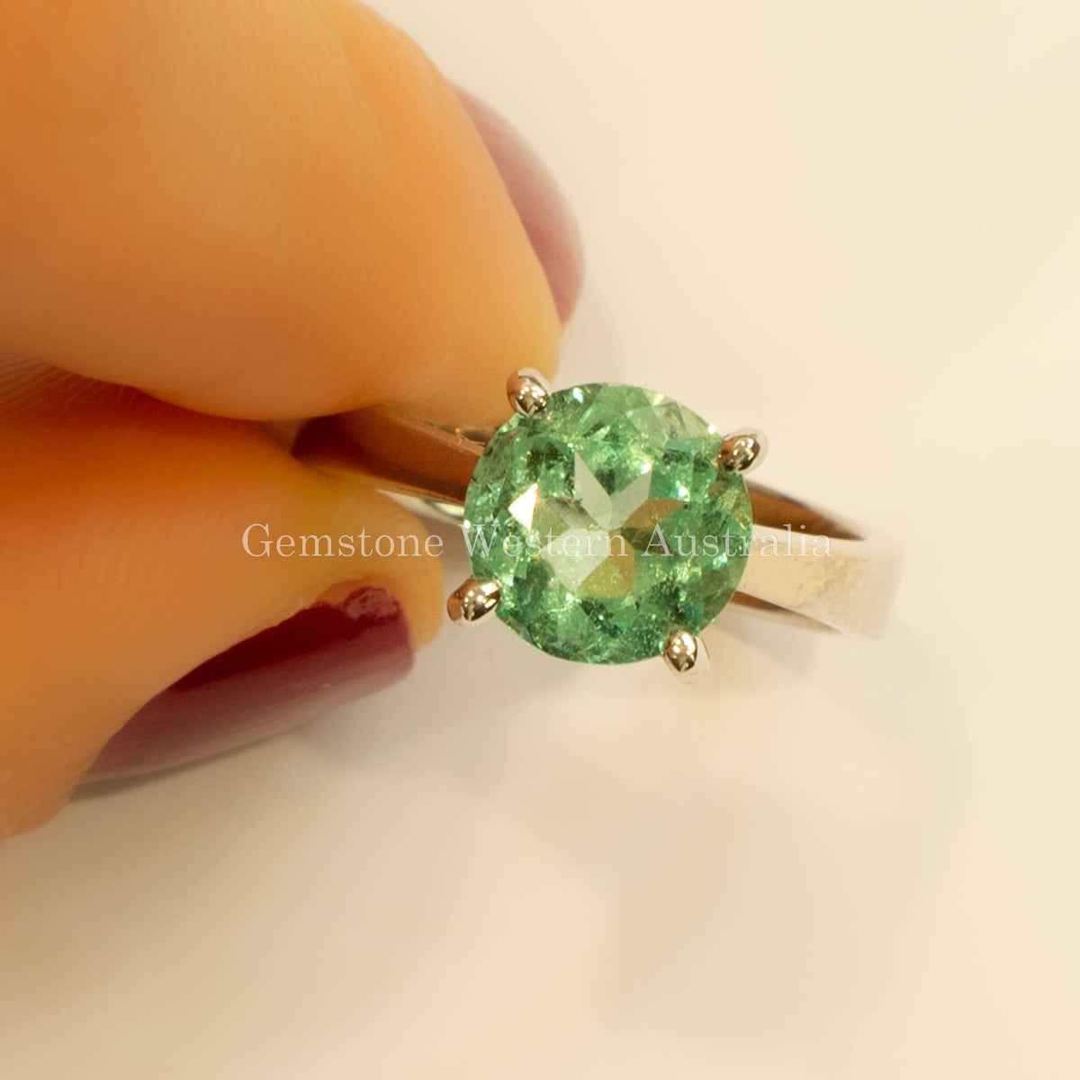 Colombian Emerald Solitaire Ring in 18K Gold