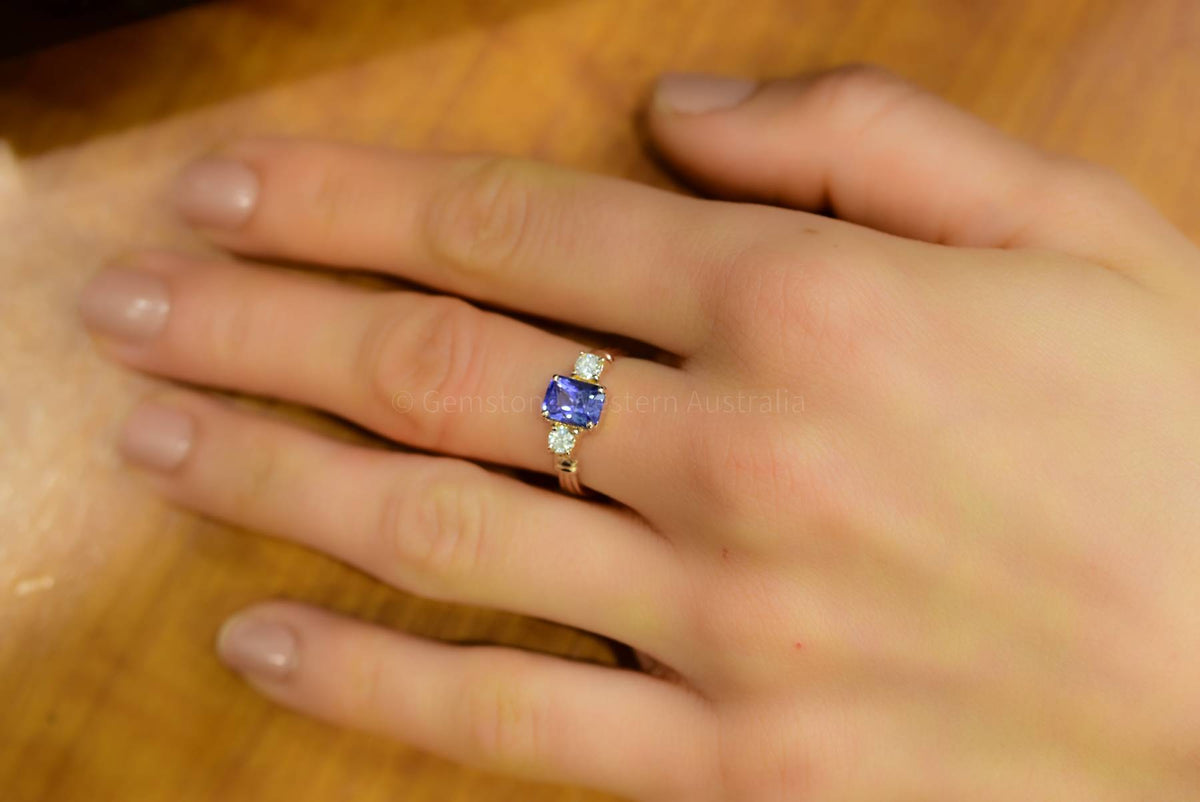 Natural Unheated Sapphire and Diamonds Three Stone Ring
