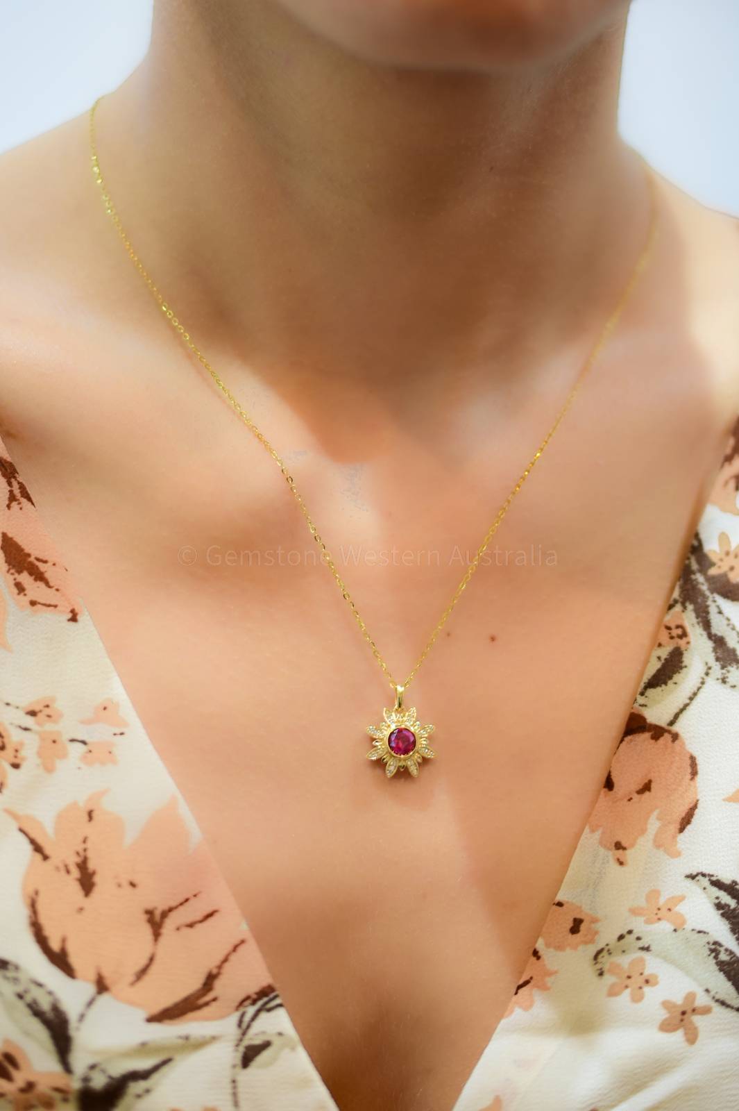 Orangy Red Sapphire and Diamonds Flower Pendant in 18K Yellow Gold