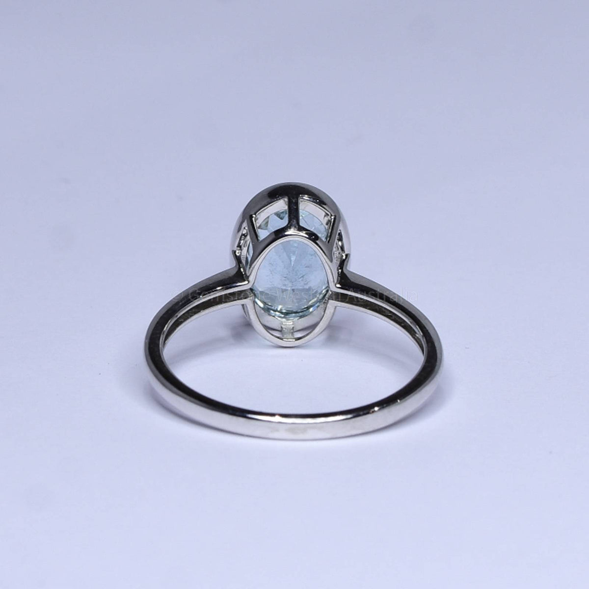 Oval Cut 2.0 ct Aquamarine Ring in White Gold