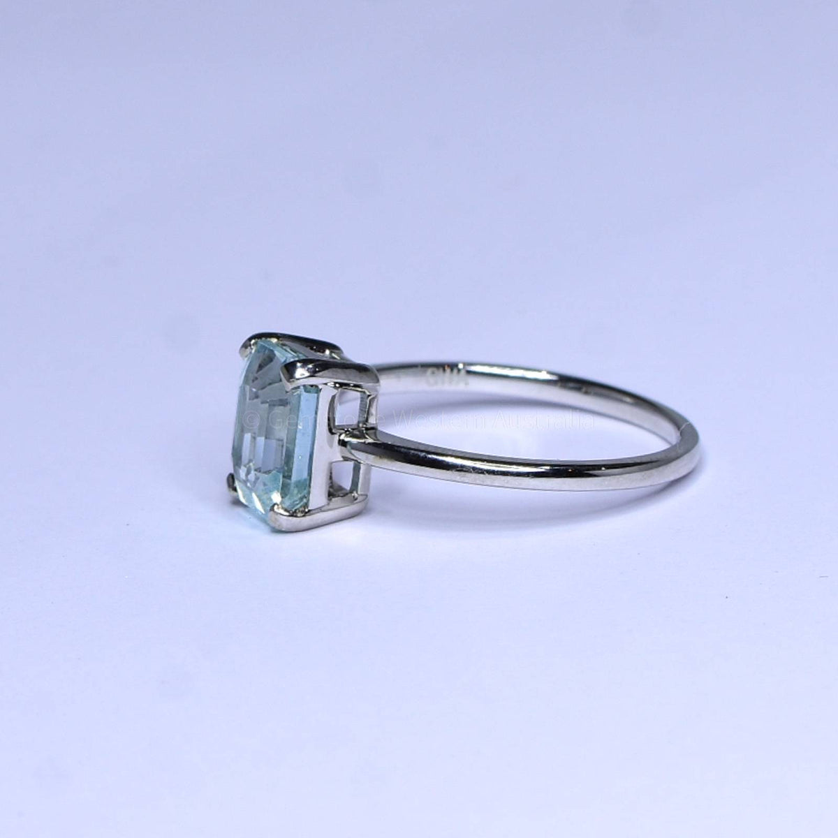 1.86ct Aquamarine Ring in White Gold - Natural Aquamarine
