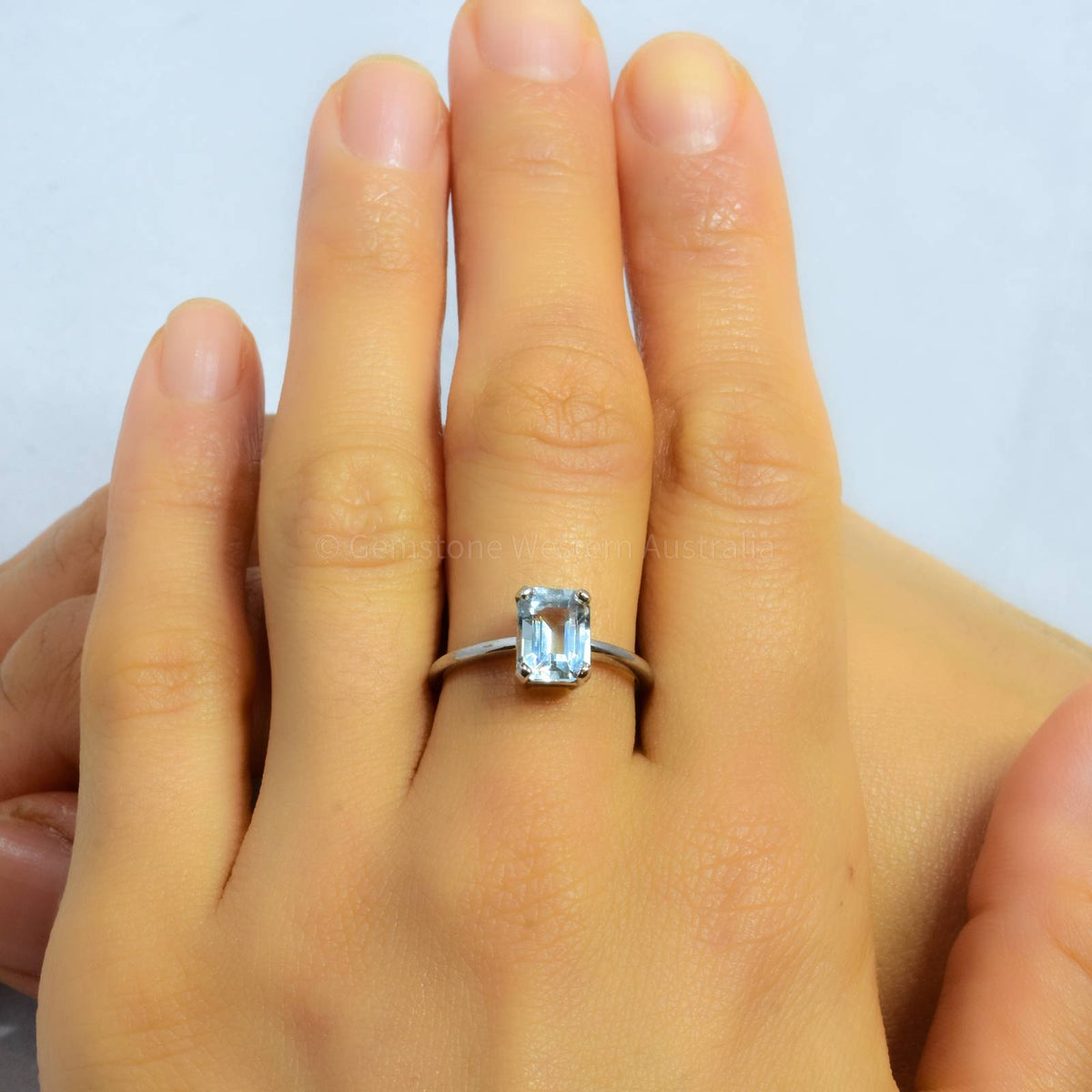 1.86ct Aquamarine Ring in White Gold - Natural Aquamarine