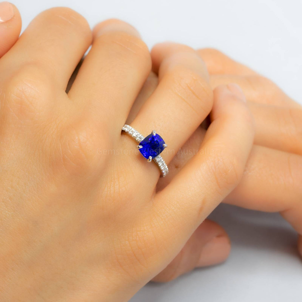 2.67ct Natural Sapphire Ring Solitaire Sapphire Engagement Ring 18K White Gold