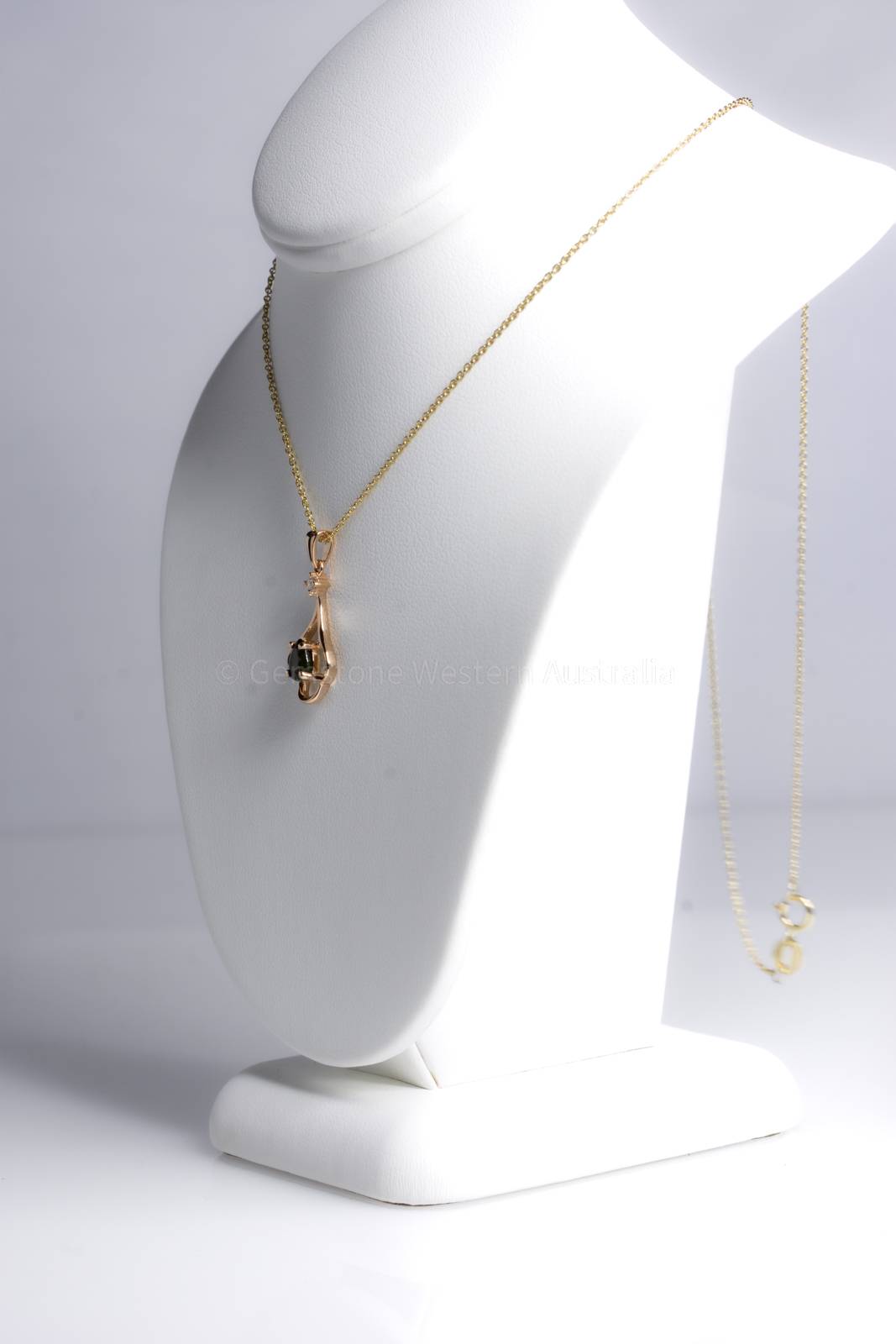 Natural Alexandrite Pendant Alexandrite Diamond Pendant 18K Rose Gold
