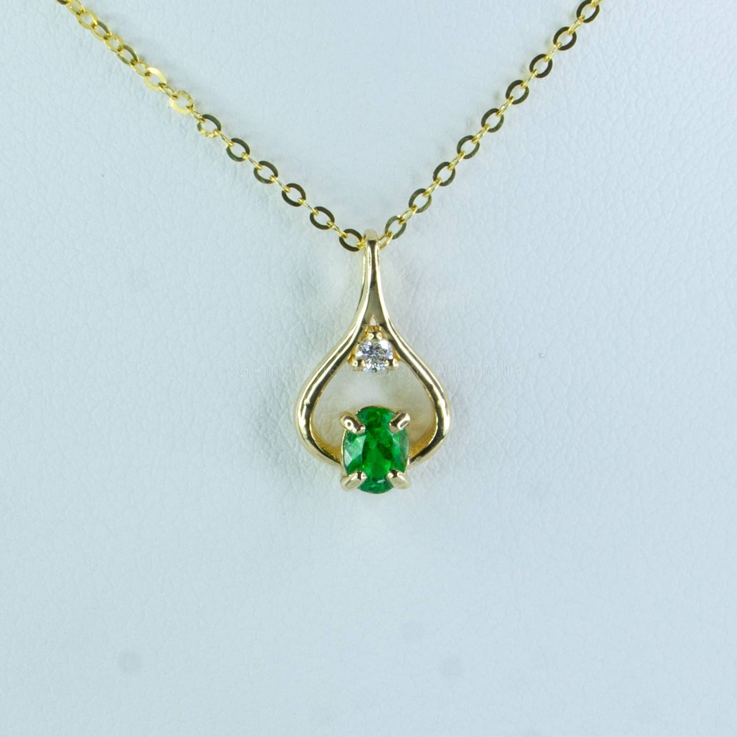 Natural Colombian Emerald Diamond Pendant Necklace in 18K Yellow Gold