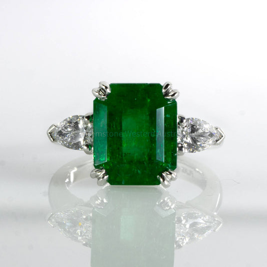 6.46 Carats Colombian Emerald and Diamond Statement Ring GIA Certified