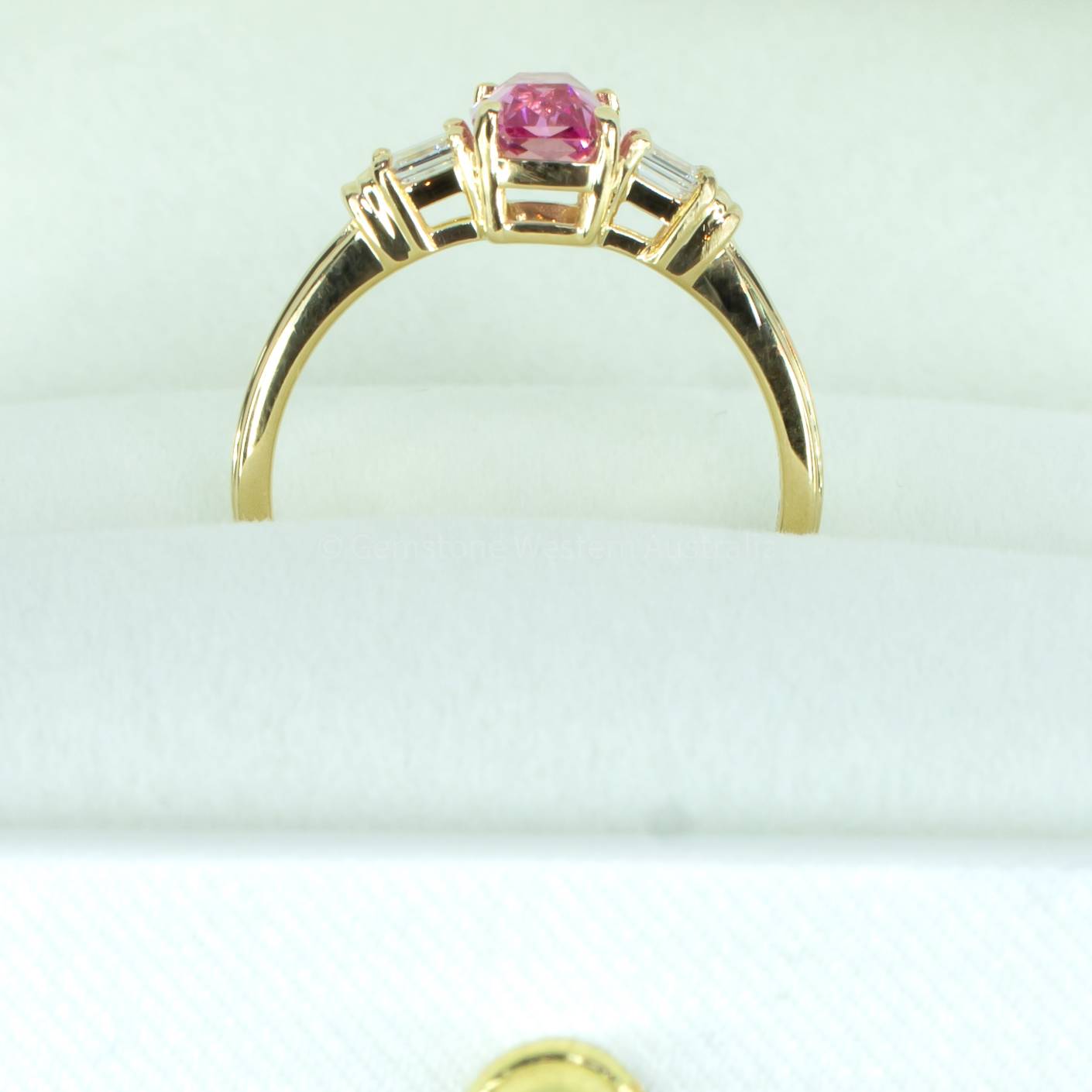 Natural Padparadscha Sapphire and Diamonds Ring in 18K Gold