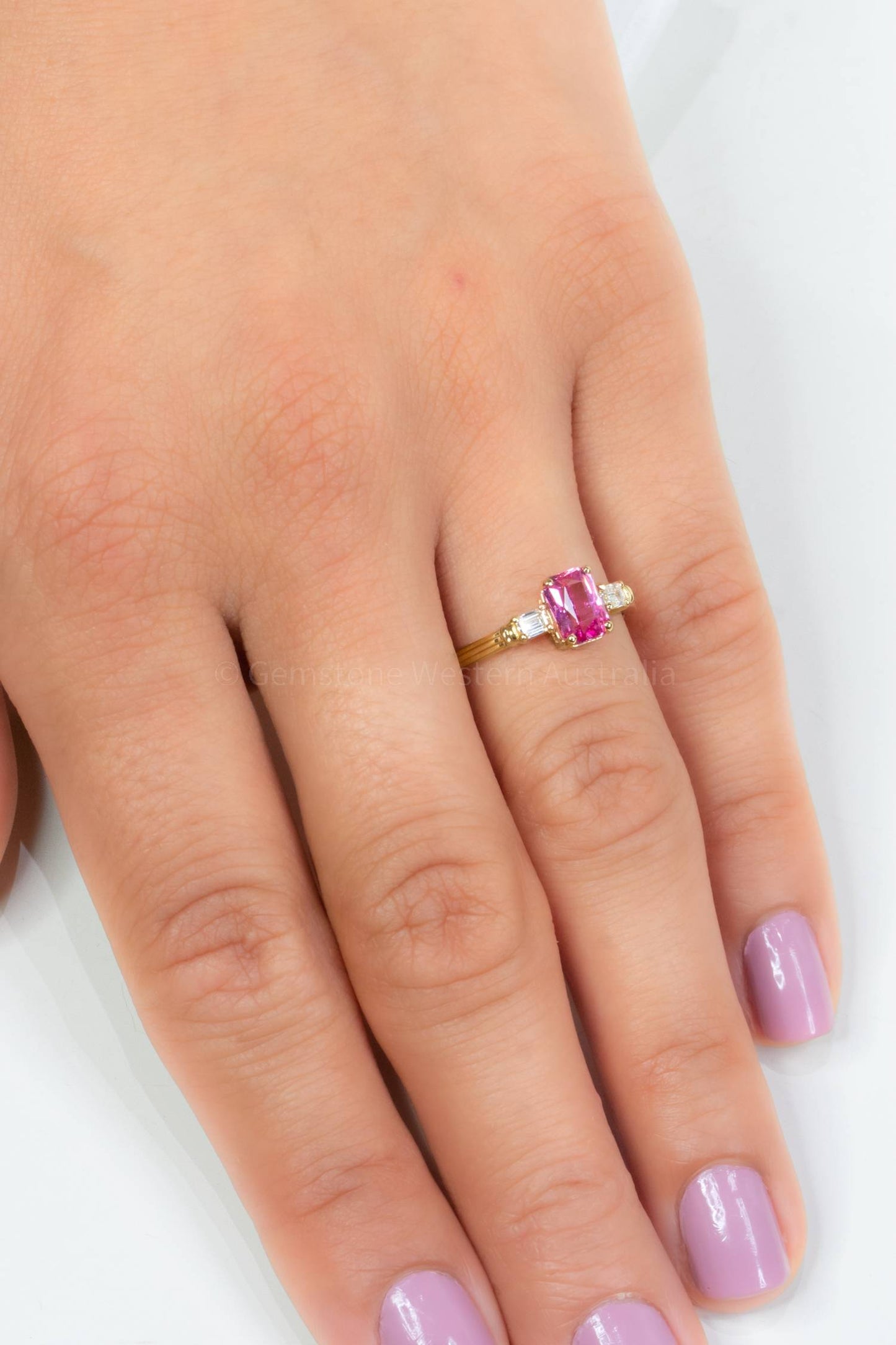 Natural Padparadscha Sapphire and Diamonds Ring in 18K Gold