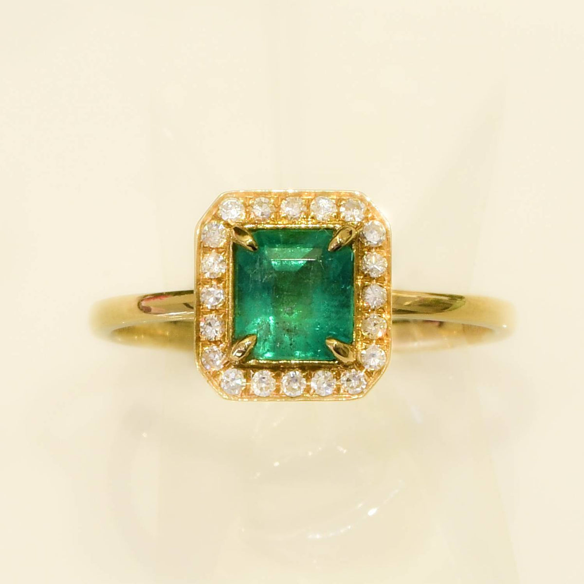 Colombian Emerald and Diamond Halo Ring 18K Gold