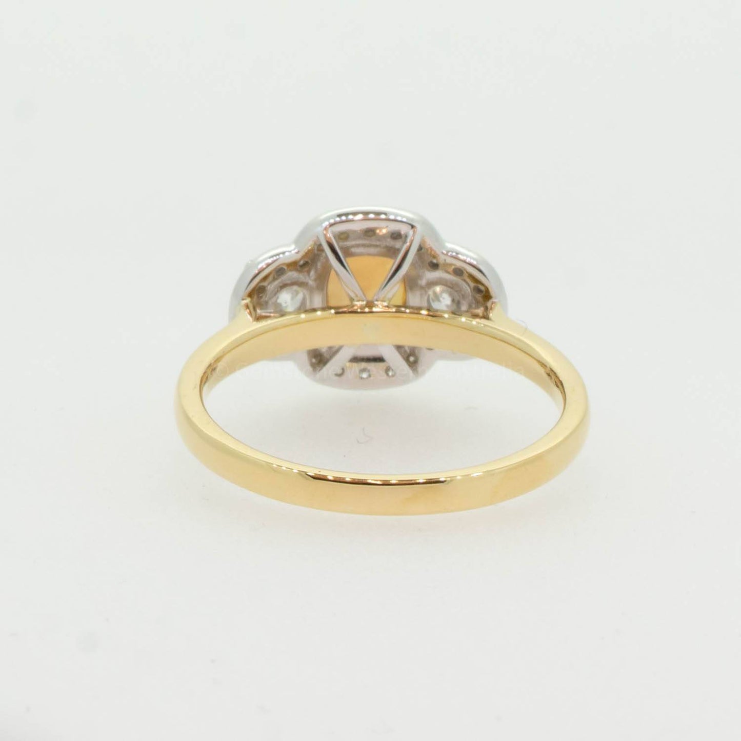 Padparadscha Sapphire and Diamonds Ring 1.60 Carats