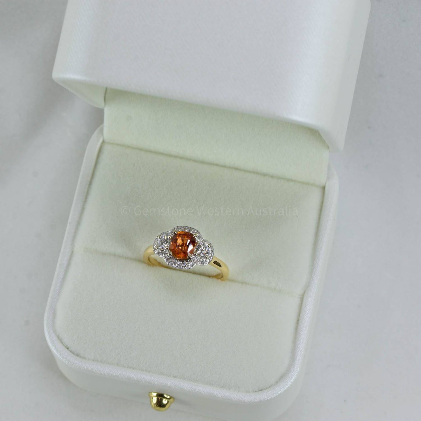 Padparadscha Sapphire and Diamonds Ring 1.60 Carats