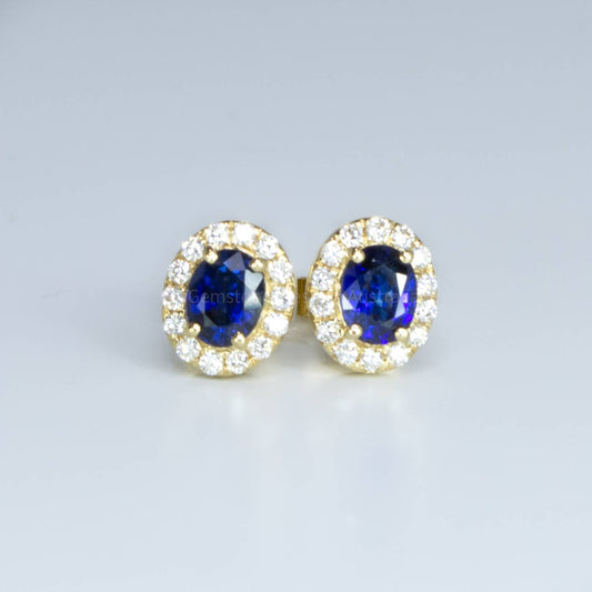 Natural Blue Sapphire Stud Earrings in 18K Gold