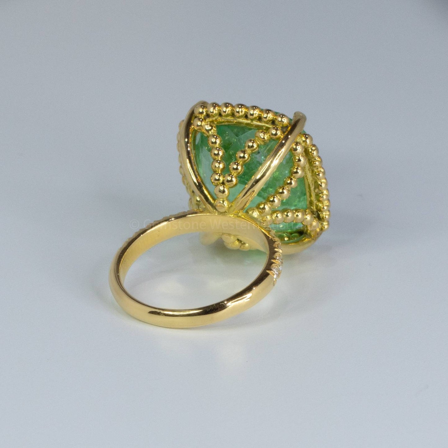 Magnificent 19 Carat Natural Colombian Emerald and Diamond Ring, 18K Yellow Gold Cocktail Ring