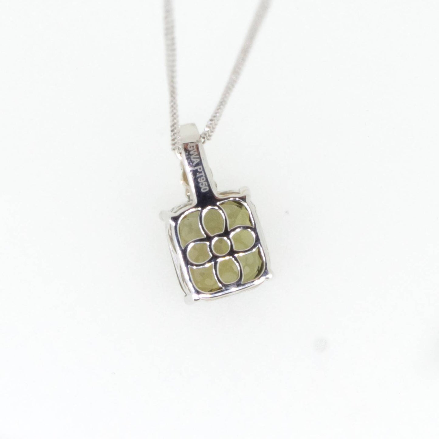 6.59ct Green Sapphire and Diamonds Pendant Necklace in Platinum 950