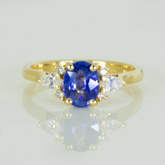 Contemporary Sapphire Ring with Diamonds in 18K Gold