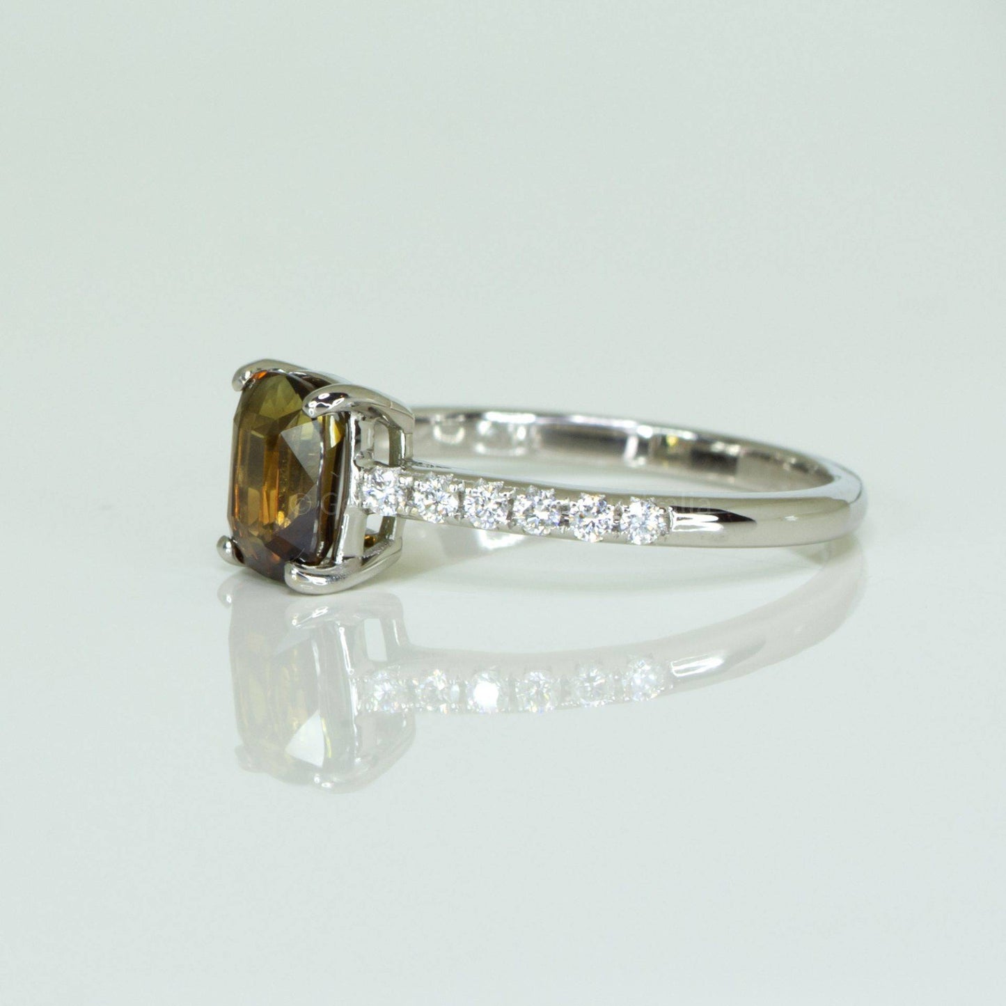 1.35 Alexandrite Solitaire Ring with accent Diamonds in 18K Gold