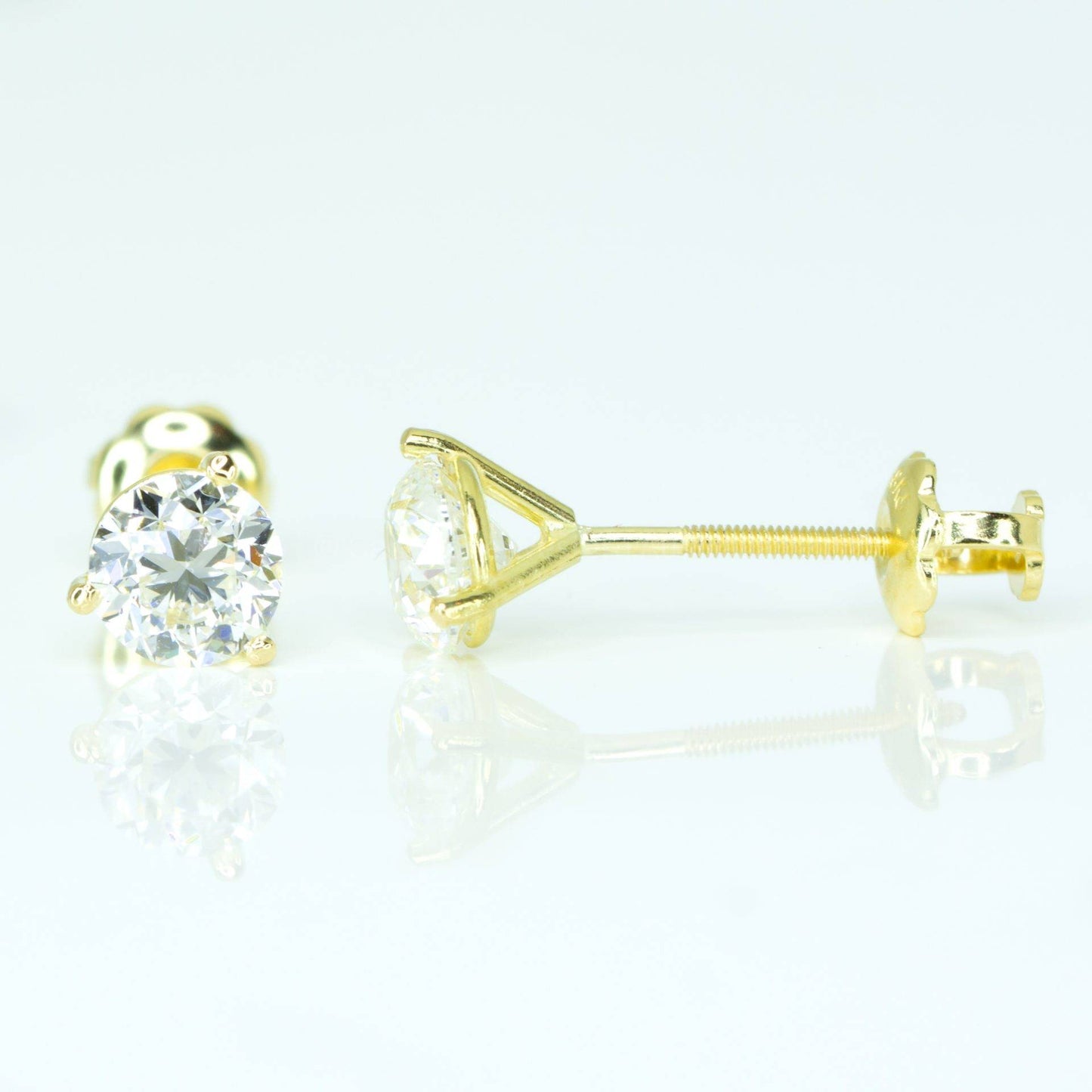 1.0 carat Round Diamond Stud Earrings in 18K Yellow Gold