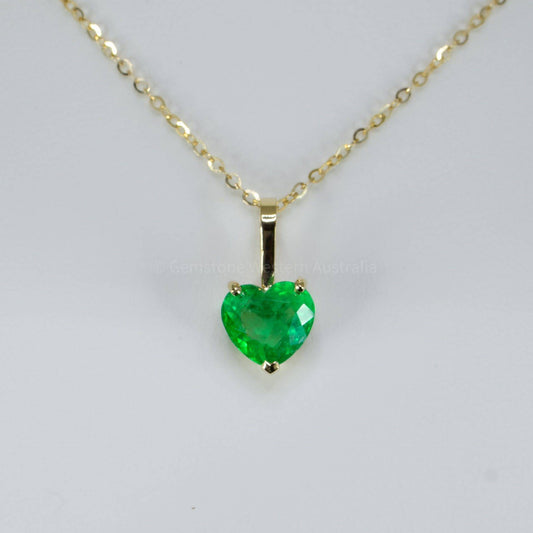 1.67ct Colombian Emerald Pendant Necklace Heart Shape Emerald Pendant