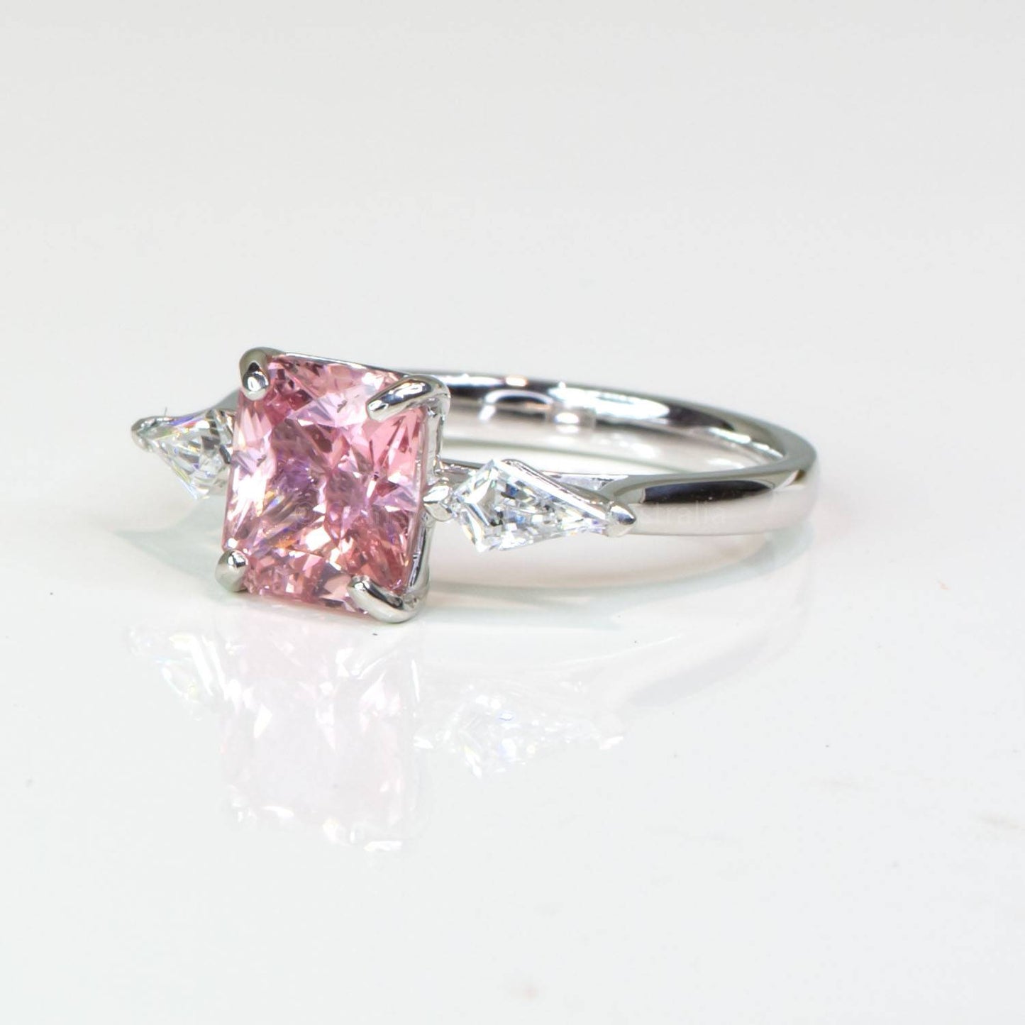 2.5 Carat Padparadscha Sapphire and Kite Diamonds Ring in Pt950