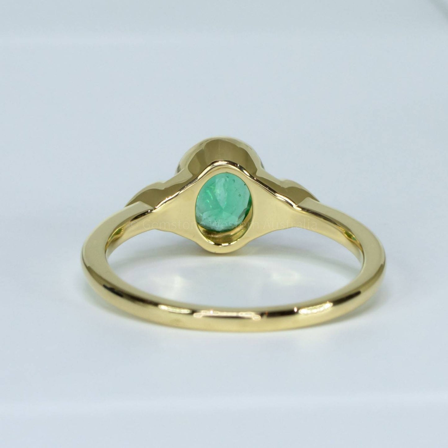 18K Gold Oval Cut Emerald Ring Colombian Emerald and Diamonds Ring