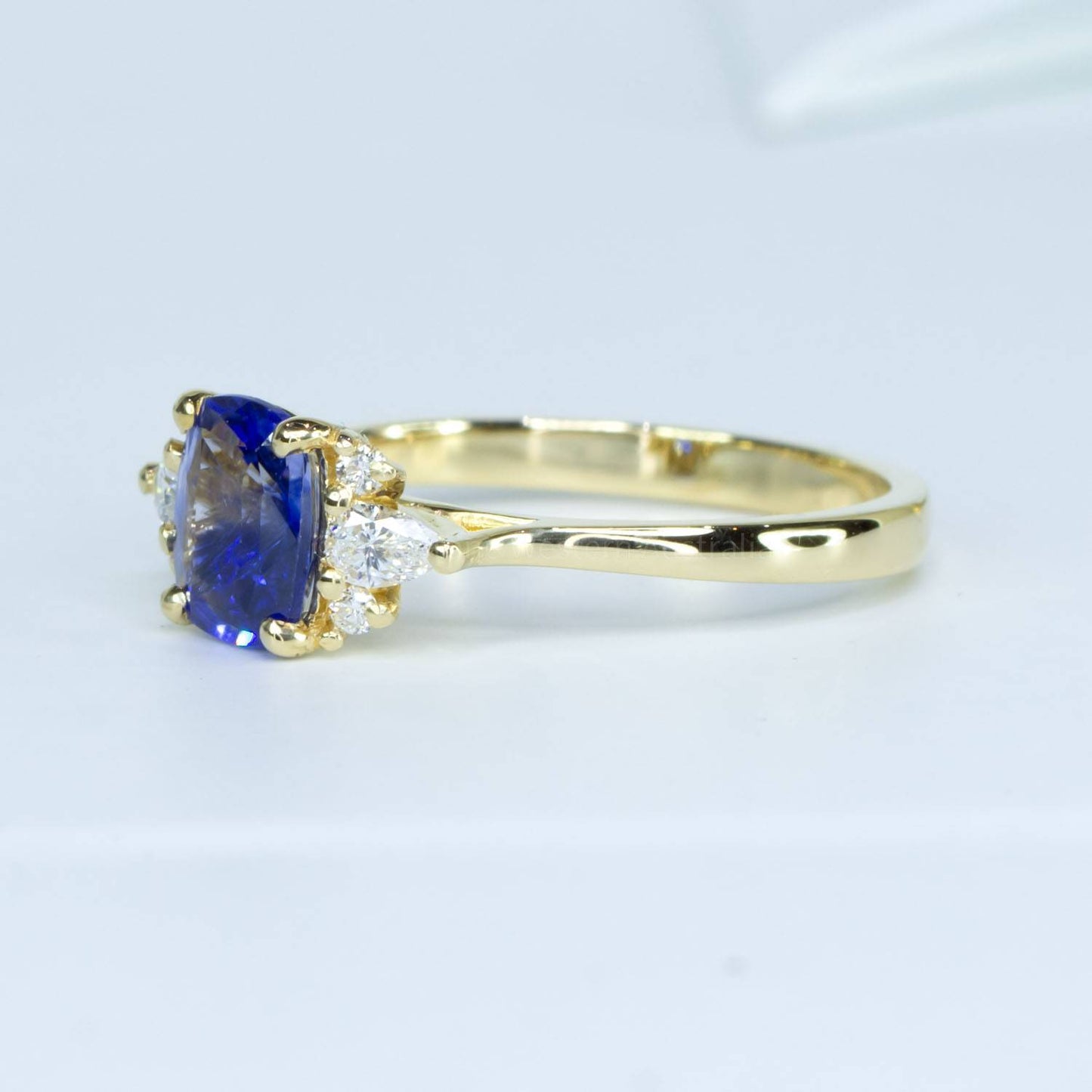 1.5ct Natural Blue Sapphire and Diamonds Ring