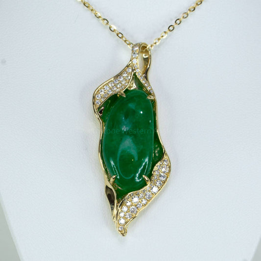 17.0 carats Colombian Emerald Statement Pendant