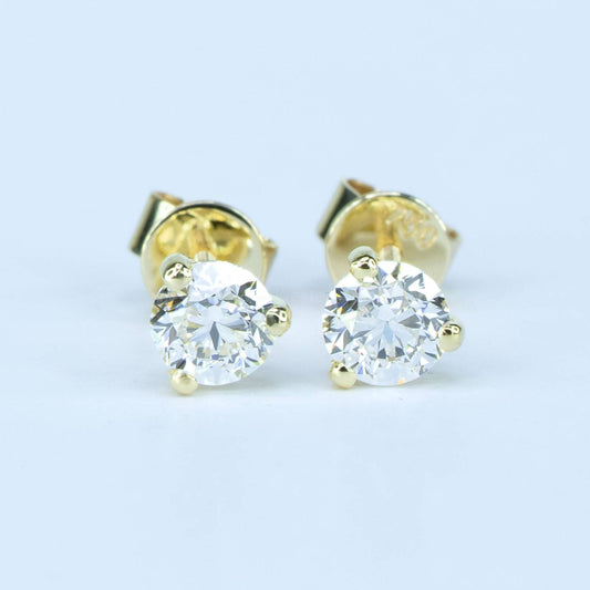 1.0 carats Round Diamond Stud Earrings in 18K Yellow Gold