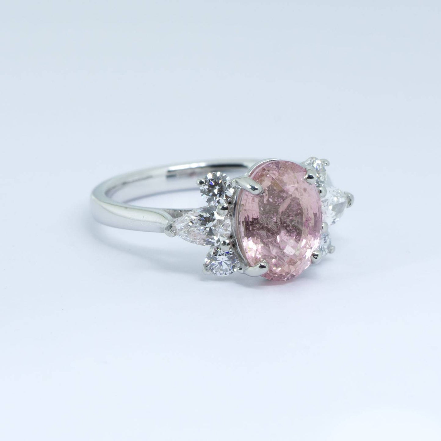 4.32 carats Natural Padparadscha Sapphire Statement Ring Padparadscha and Diamonds Ring in Platinum 950