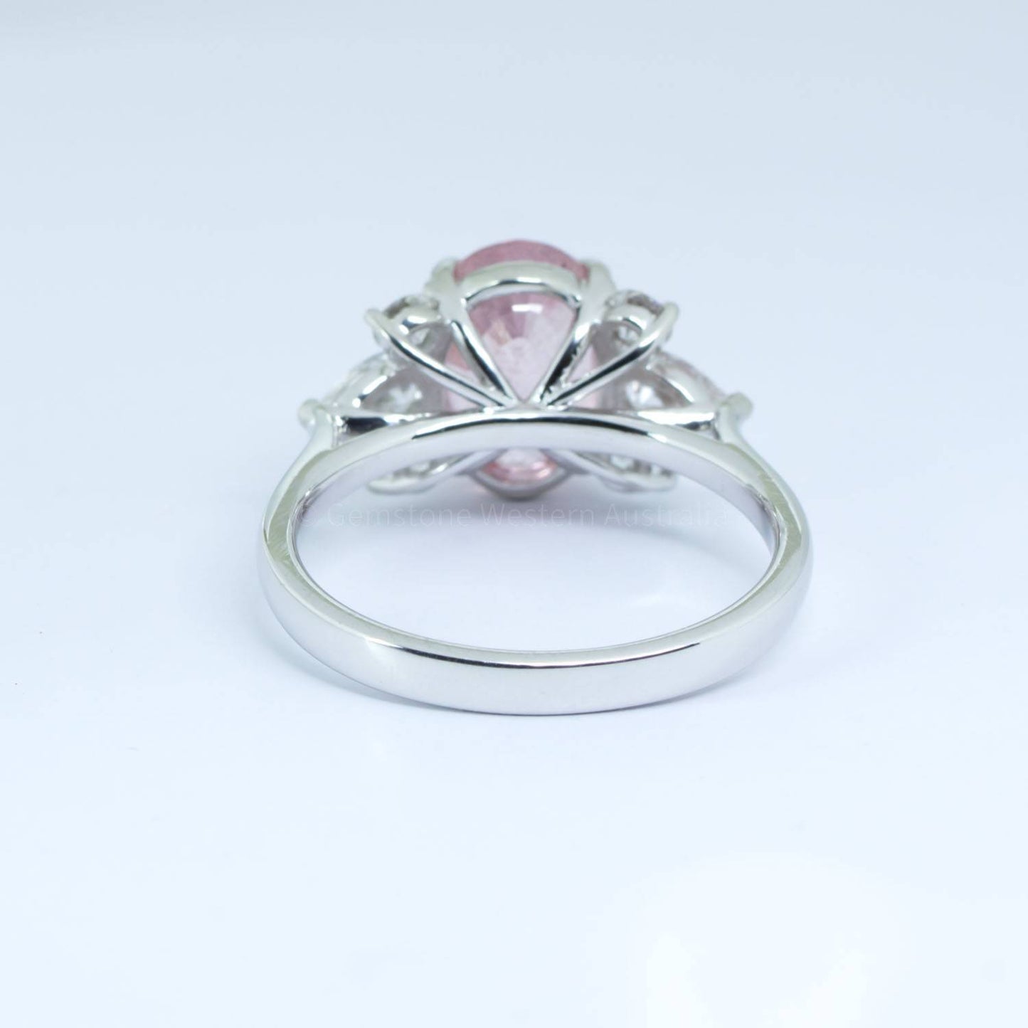 4.32 carats Natural Padparadscha Sapphire Statement Ring Padparadscha and Diamonds Ring in Platinum 950