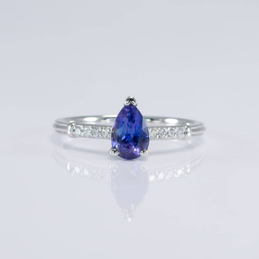 Natural Purple Blue Sapphire Solitaire Ring with Accents | Sapphire Platinum Solitaire Ring