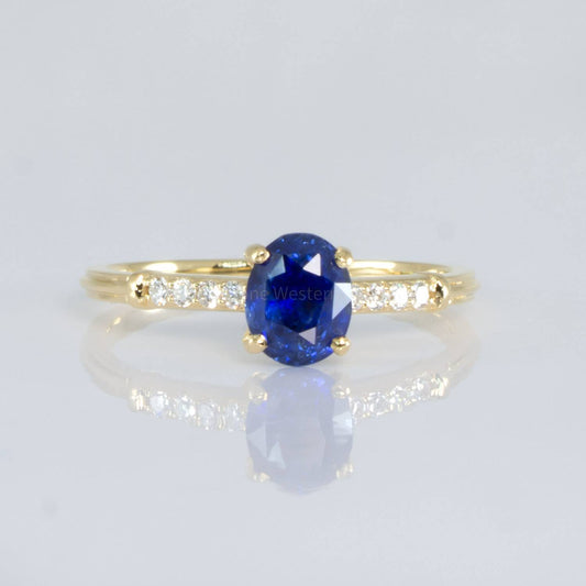 Oval Blue Sapphire Ring | Sapphire Solitaire Ring with Accent Diamonds