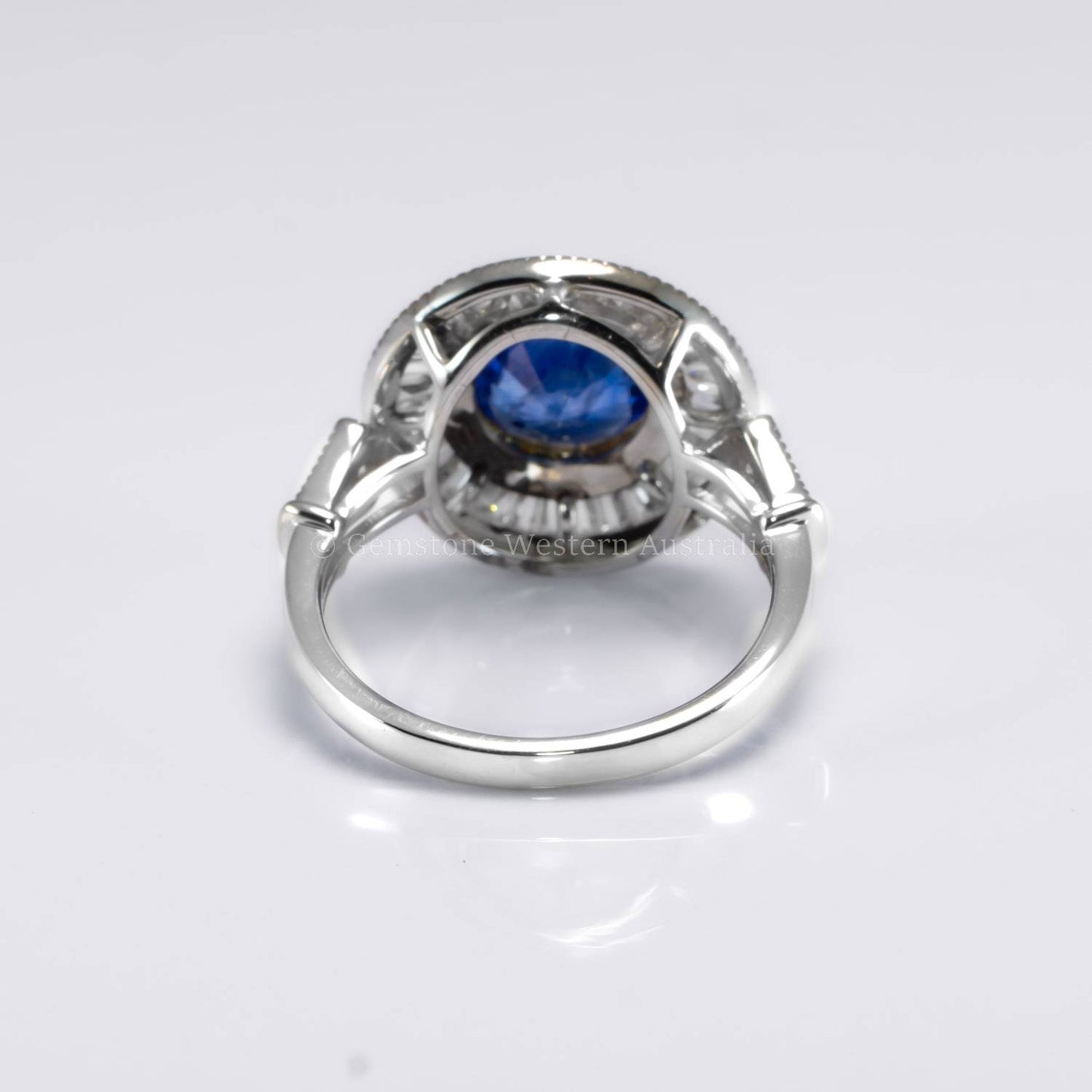 Vintage Style Natural Blue Sapphire Ring |ArtDeco Diamond Halo Ring