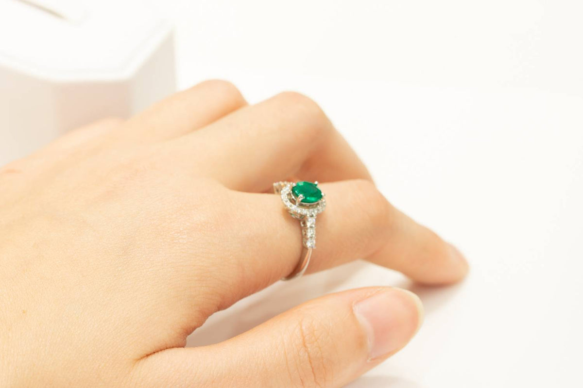 Fine Quality Colombian Emerald Halo Ring in 18K Gold