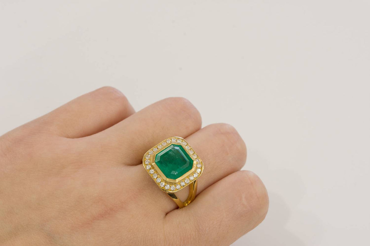 4.82ct Colombian Emerald Statement Ring with Diamond Halo in 18K Gold