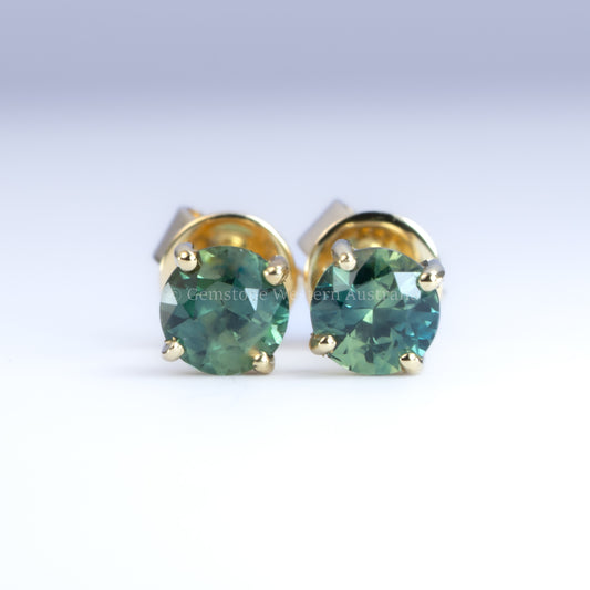 Australian Sapphire Stud Earrings in 18K Yellow Gold – 0.79ct Round Cut