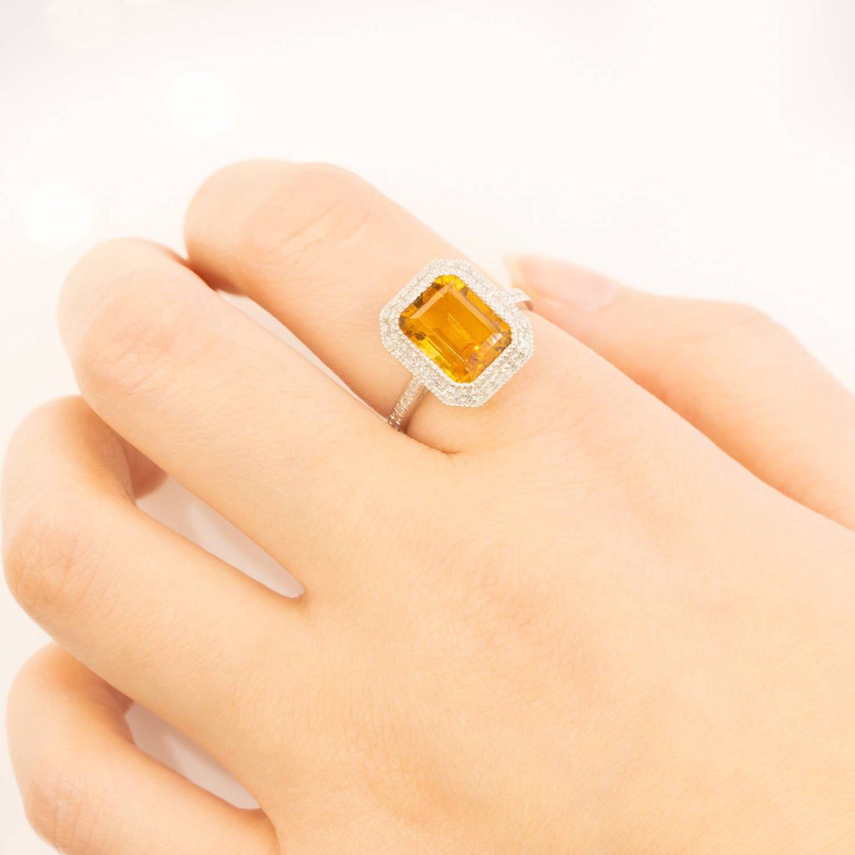 Citrine and Diamond Halo Ring 18K Gold