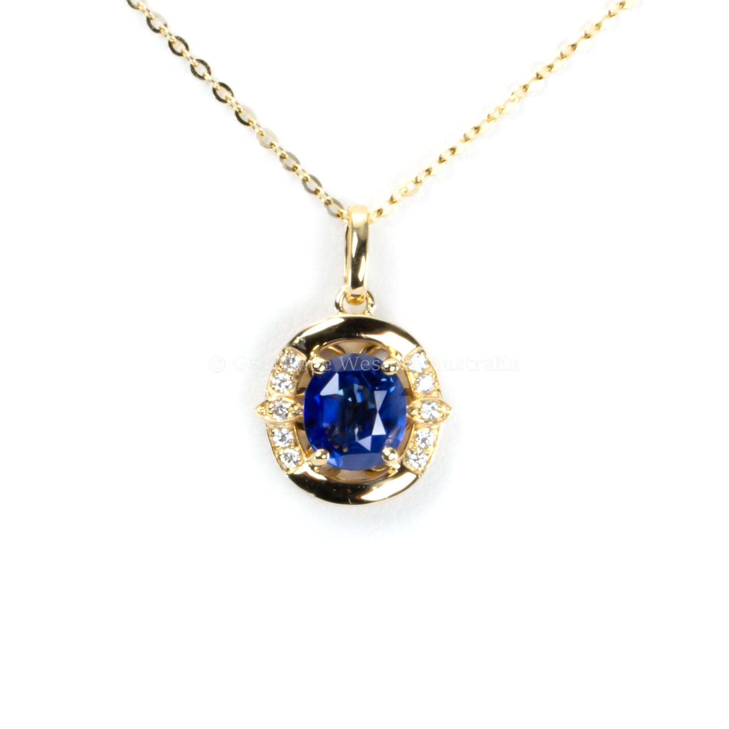 1.57ct Natural Blue Sapphire Pendant Necklace with Diamond Accents in 18K Yellow Gold