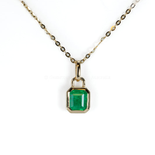 0.69ct Natural Emerald Cut Colombian Emerald Pendant | 18K Yellow Gold