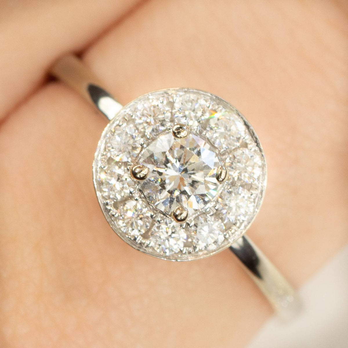GIA Certified Diamond Engagement Ring and Wedding Band 18K Gold